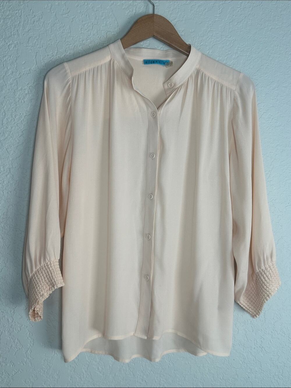Alice + Olivia Peach Silk Blouse Button Up Pastel Feminine Romantic Smocked Cuff